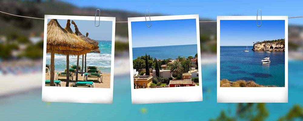 Immagini delle vacanze a Maiorca appese alla corda, illustrando momenti spensierati e pittoreschi dell'isola.